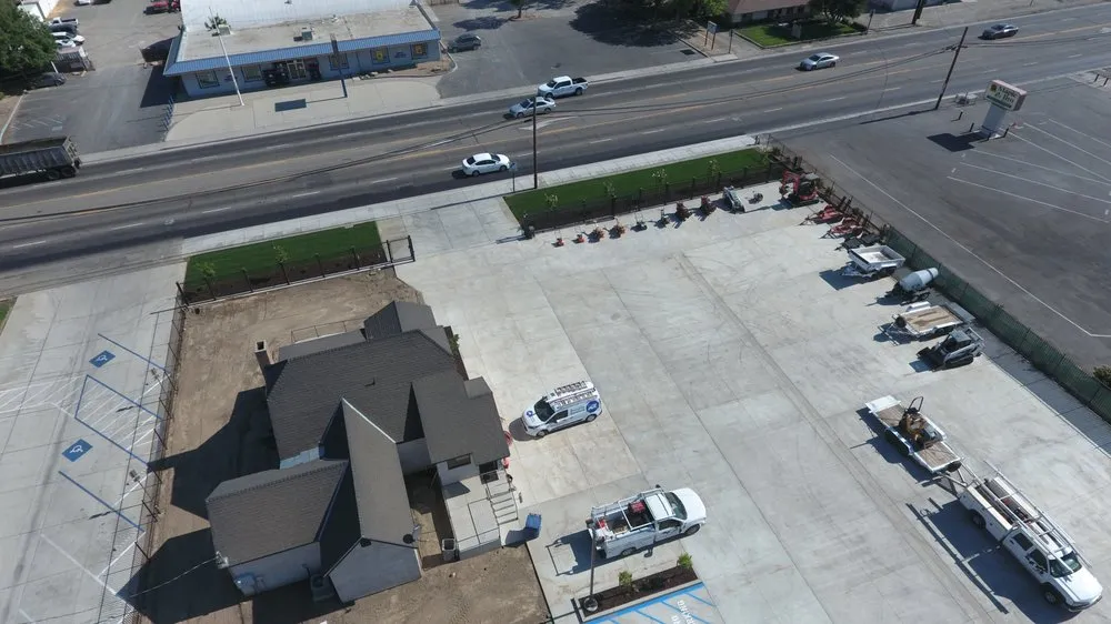 Trusted outdoor landscaping experts serving Los Banos, CA - Joe's Landscaping & Concrete