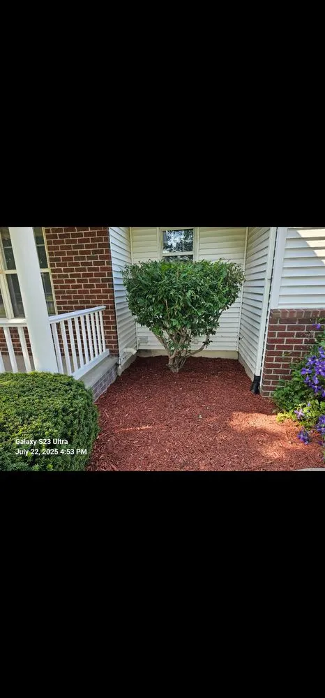 Expert lawn mowing service experts serving Menasha, WI - Joe's Landscaping and Lawn Care Services