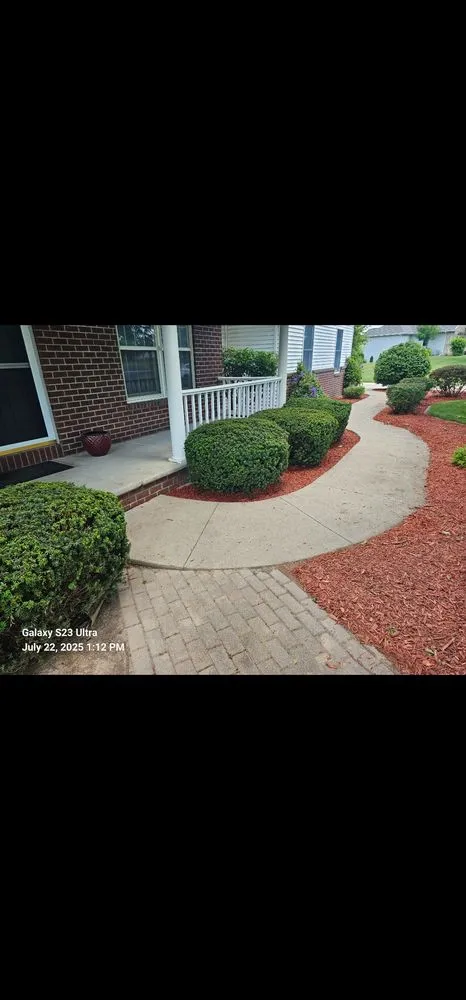 Top-rated yard maintenance experts serving Menasha, WI - Joe's Landscaping and Lawn Care Services