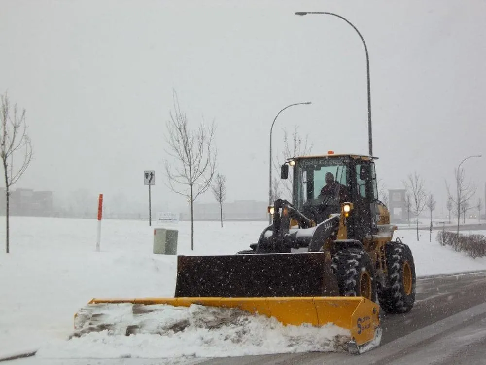 Expert yard maintenance near you in Fairborn, OH by Joe's Landscaping