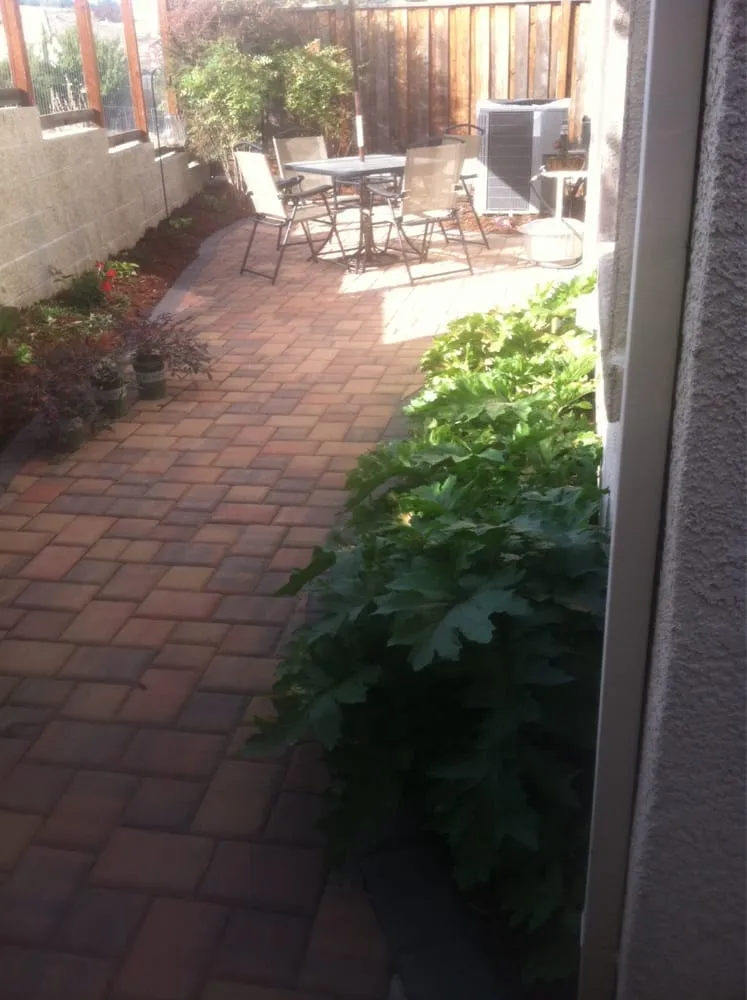 Trusted lawn mowing service for beautiful yards across Gilroy, CA - Joe's landscaping