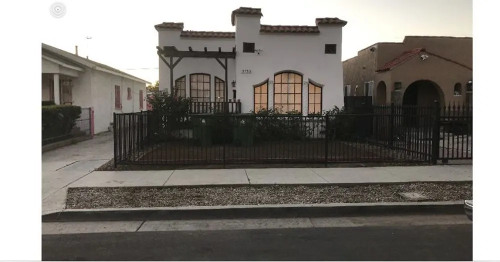 Professional yard cleanup service experts serving Los Angeles, CA - Joe’s Landscaping