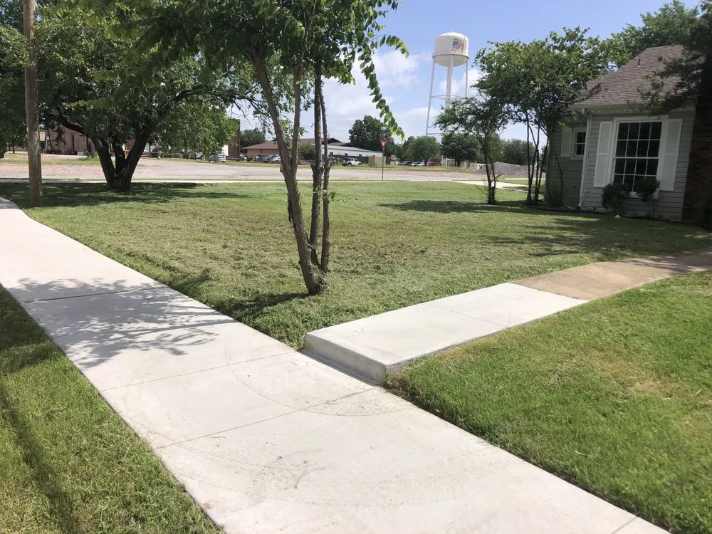 Custom lawn mowing service for residential properties across Josephine, TX - Joe’s Lawn and Tree Service