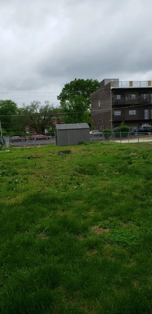 Affordable landscape design experts serving Granite City, IL - Joe's Lawn Care & More