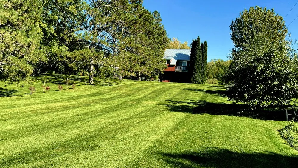 Top-rated lawn mowing service for homes in Isle LaMotte, VT by Joe’s Lawn Care