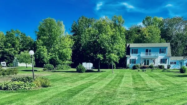 Joe’s Lawn Care