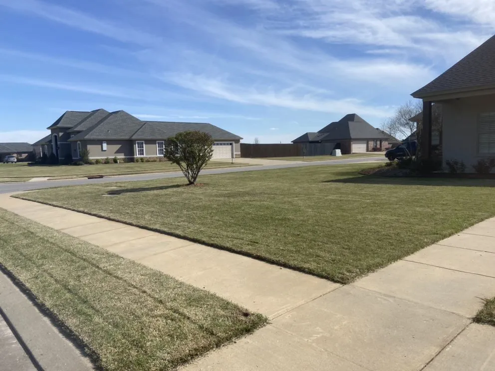 Reliable outdoor landscaping for beautiful yards in Monroe, LA by Joes Lawn Care
