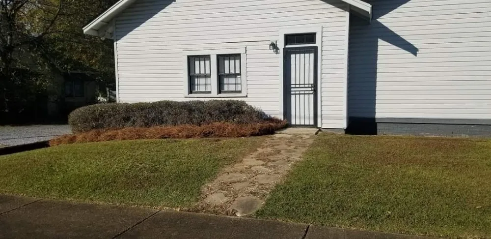 Expert landscaping services with custom design across Montgomery, AL - Joe's Lawn Care