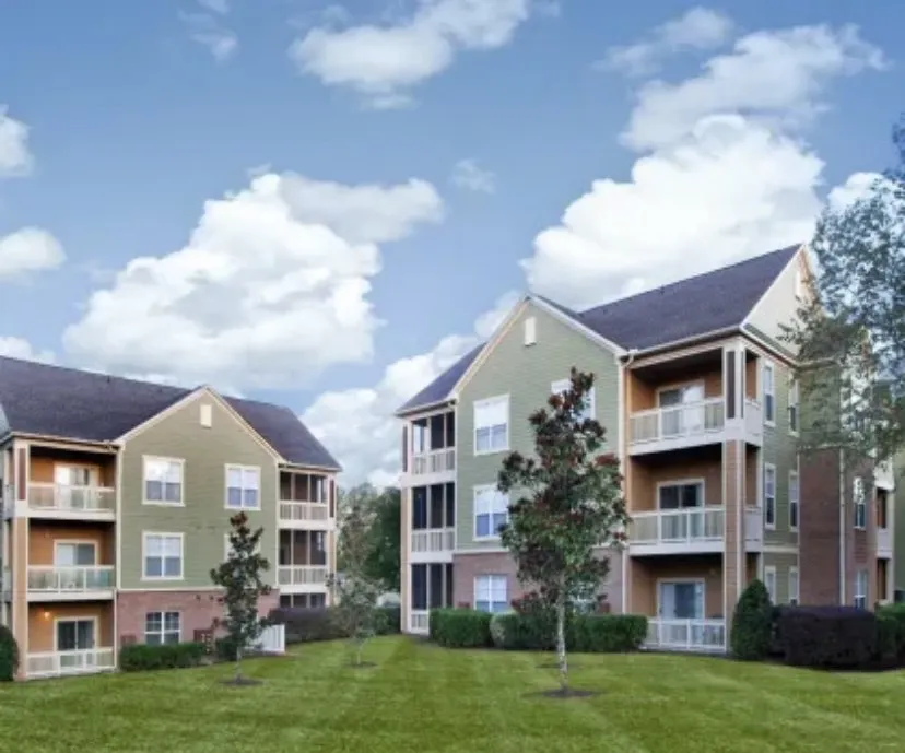 Custom lawn mowing service in Mount Clemens, MI by Joe’s Lawn Service & Cleanups