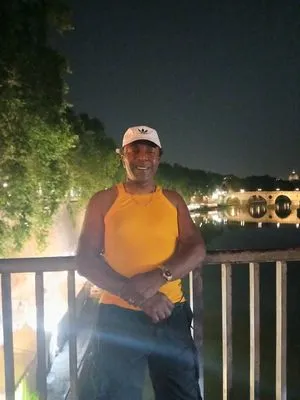 Joe's lawn service Logo