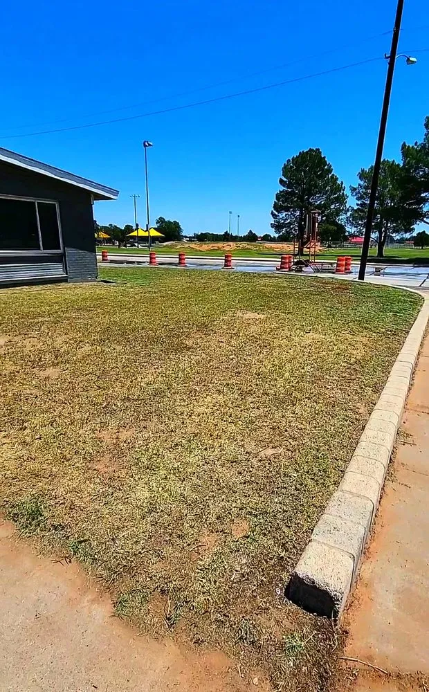 Trusted lawn mowing service in Odessa, TX by Joes Lawn Service