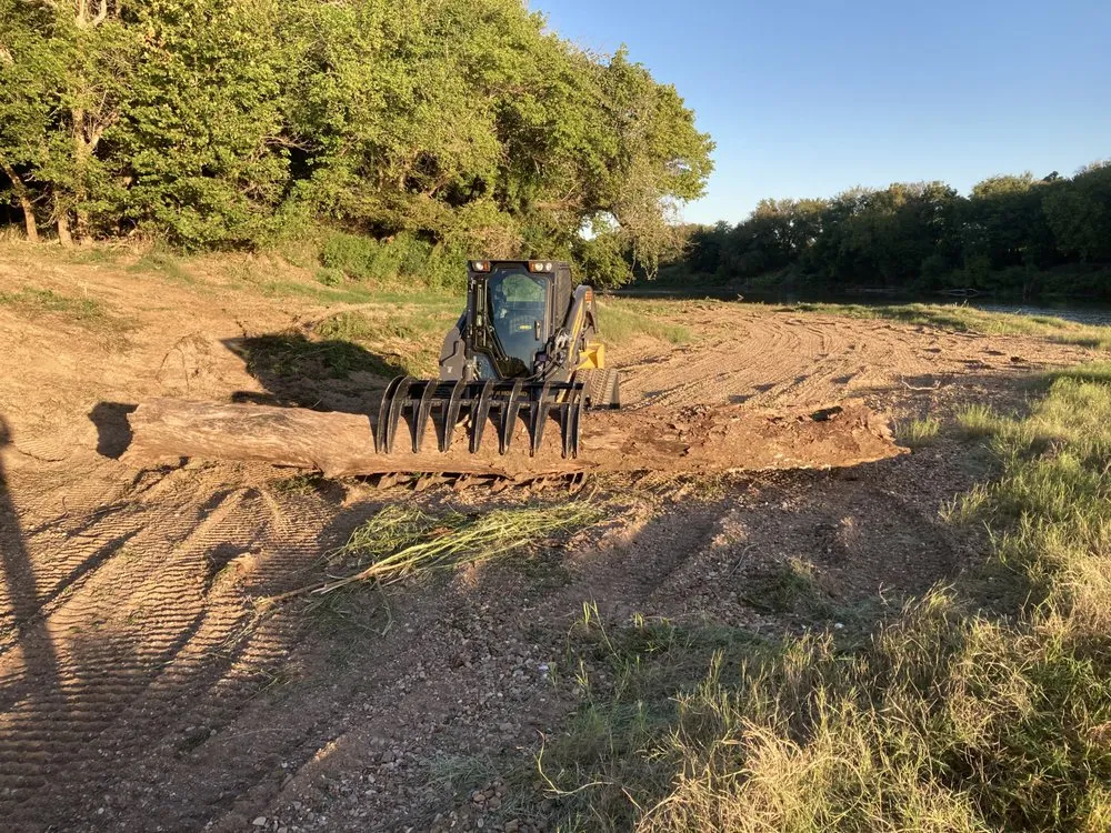 Top-rated lawn care service experts serving Manor, TX - Joes Skid Steer Service