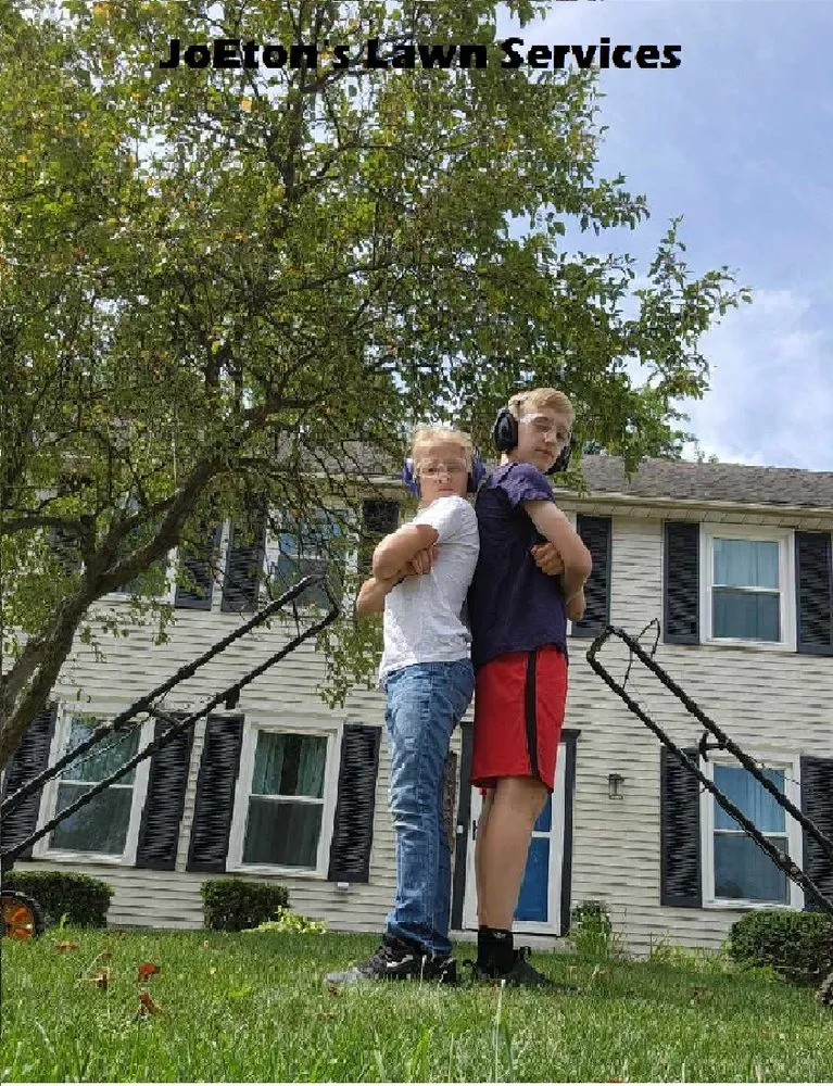 Expert landscaping services in Fort Wayne, IN by JoEton's Lawn Services