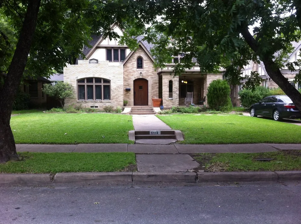 Expert landscape installation in Dallas, TX - Joey's Lawn Mowing