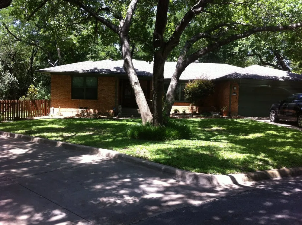 Top-rated landscape installation in Dallas, TX - Joey's Lawn Mowing