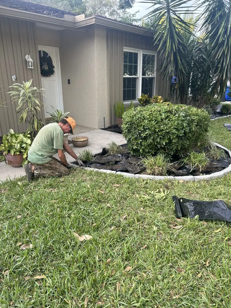 Local garden landscaping in Springhill, FL - Joey's Weeding and Landscaping