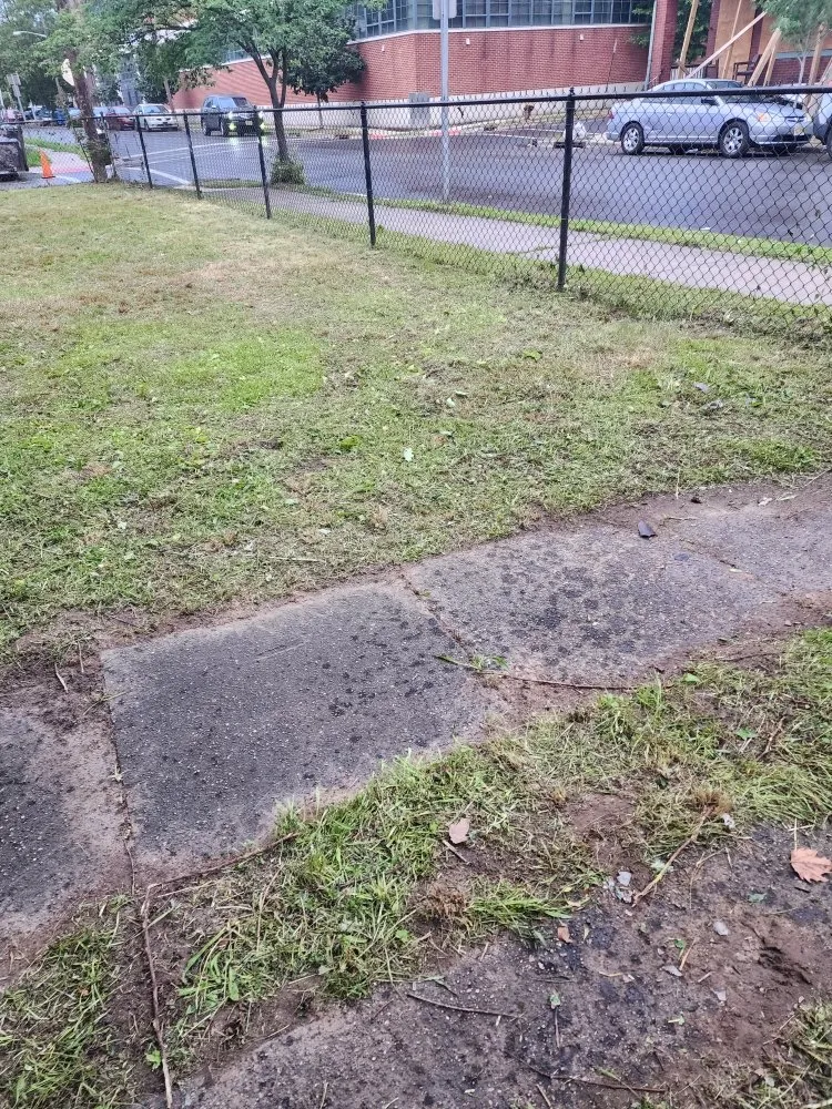 Local lawn mowing service experts serving Hamilton Township, NJ - Jofranto Landscaping Lawn Service