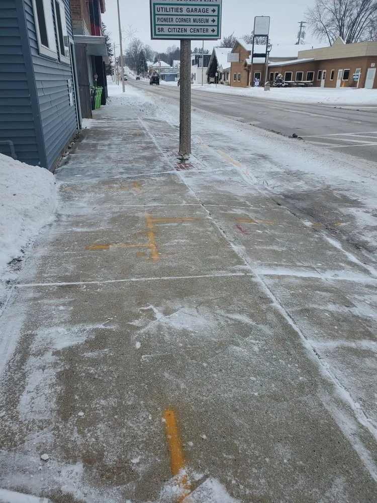 Top-rated landscaping services in New Holstein, WI by Johanning's Just About Anything