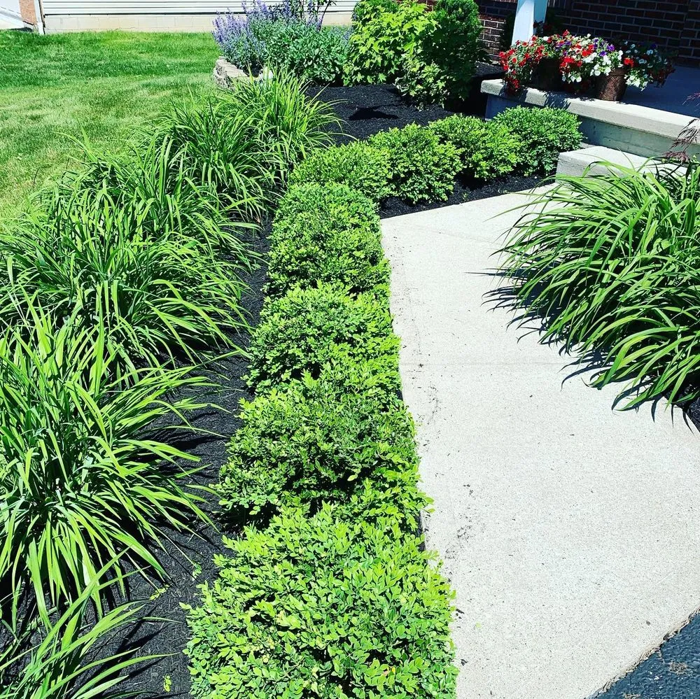 Custom residential landscaping in Powell, OH - Johansen's Landscapes