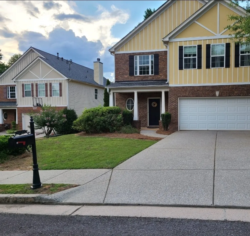 Top-rated yard maintenance in Buford, GA by John D Services