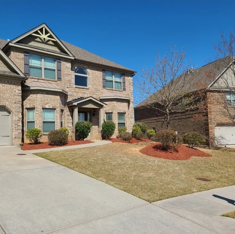 Custom lawn care service experts serving Buford, GA - John D Services