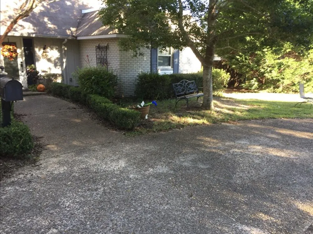 Top-rated landscaping services for year-round maintenance across Pensacola, FL - John Ellis Lawn Maintenance & Landscaping