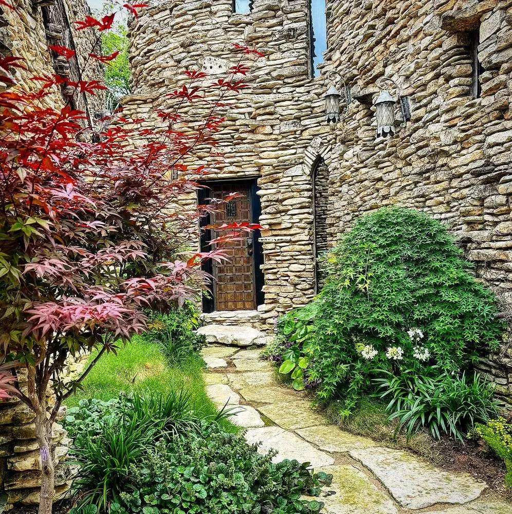 Top-rated lawn care service for homes in Austin, TX by John Garrett Design