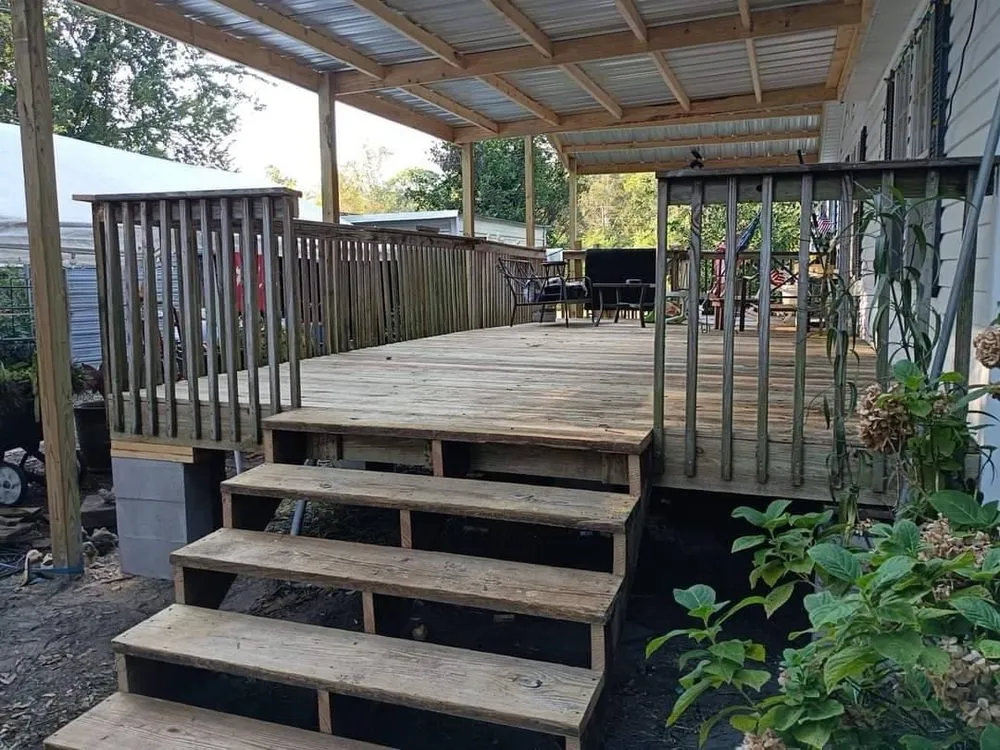 Custom yard cleanup service in Gulfport, MS by John John's Small Construction