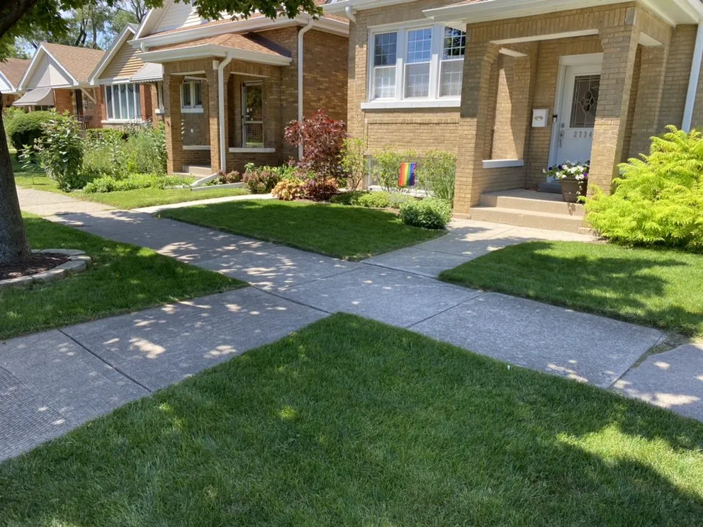 Reliable landscaping services experts serving Berwyn, IL - John Krohn complete lawncare and snow services