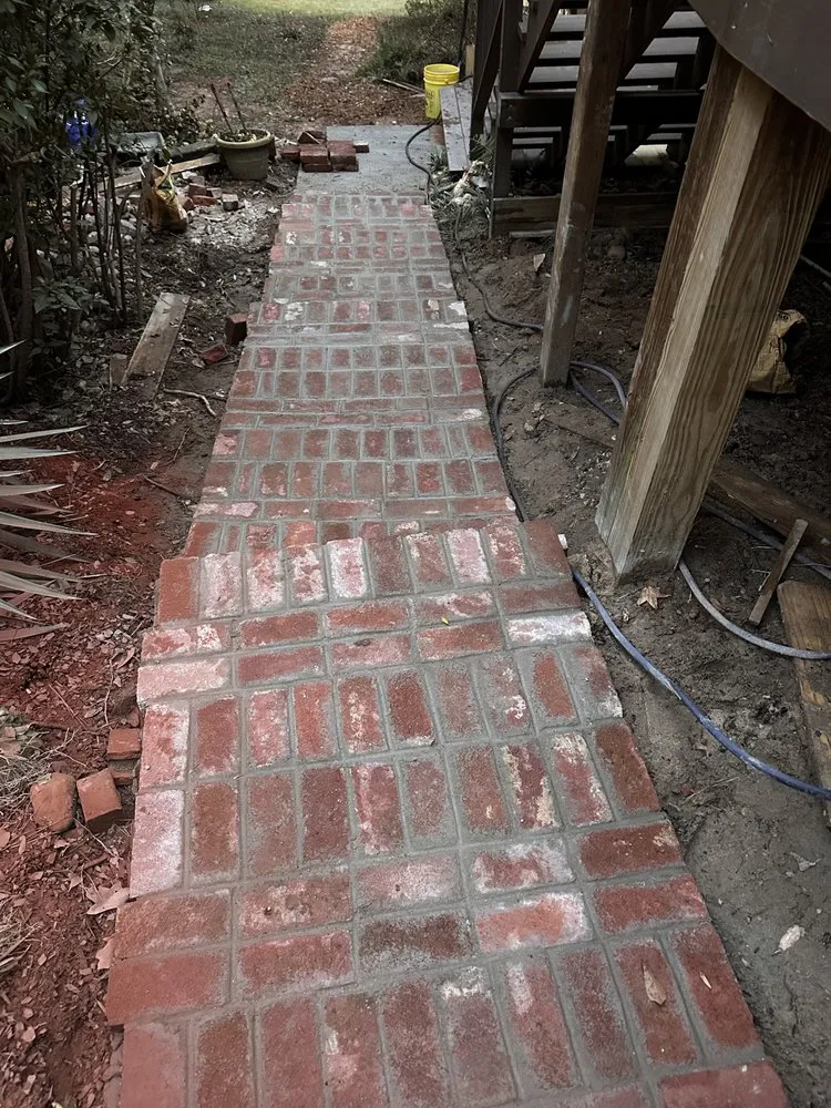 Local landscape installation experts serving Duncanville, AL - John Lawn and Garden Service