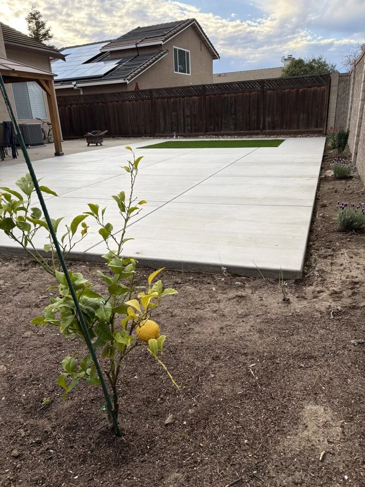 Custom landscaping services with custom design in Tracy, CA by John Le Landscaping