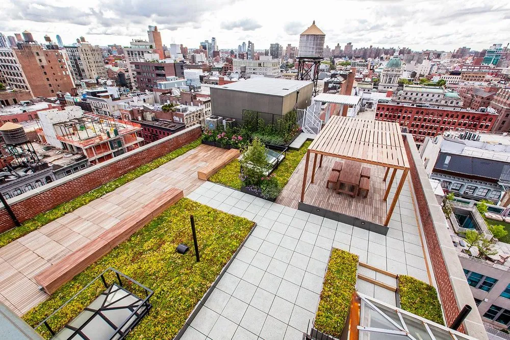 Reliable yard cleanup service in Congers, NY by John Mini Distinctive Landscapes