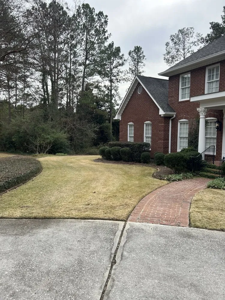 Local garden landscaping experts serving Macon, GA - John Morgan Lawn Maintenance