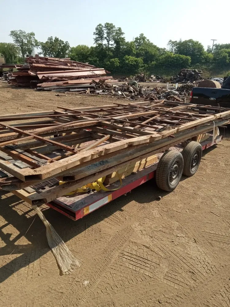 Top-rated outdoor landscaping with custom design in Roanoke, VA by John-Son Hauling Services