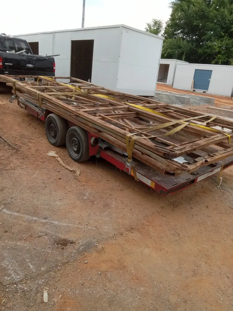 Top-rated yard cleanup service for residential properties in Roanoke, VA by John-Son Hauling Services