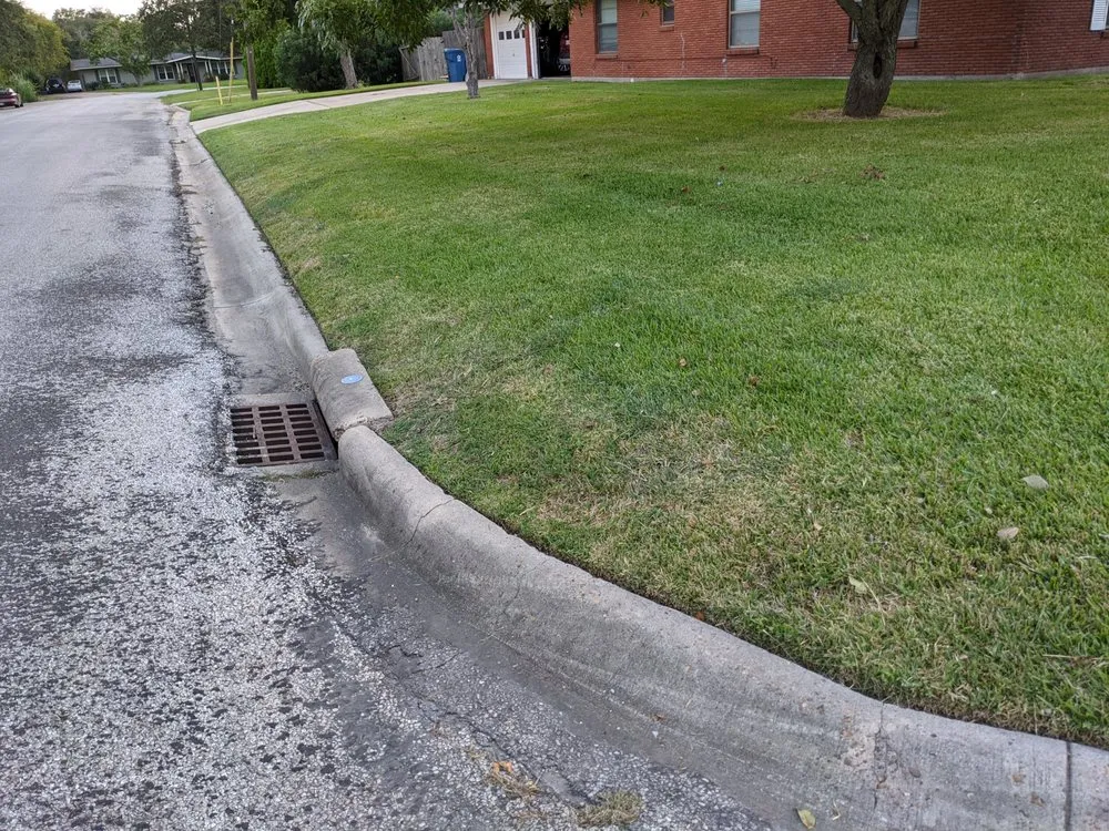 Top-rated landscape installation experts serving Port Lavaca, TX - Johnboy Mowing