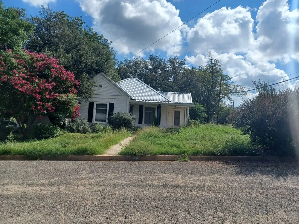 Custom yard maintenance for outdoor upgrades in Llano, TX by Johnni Girls Lawn Services