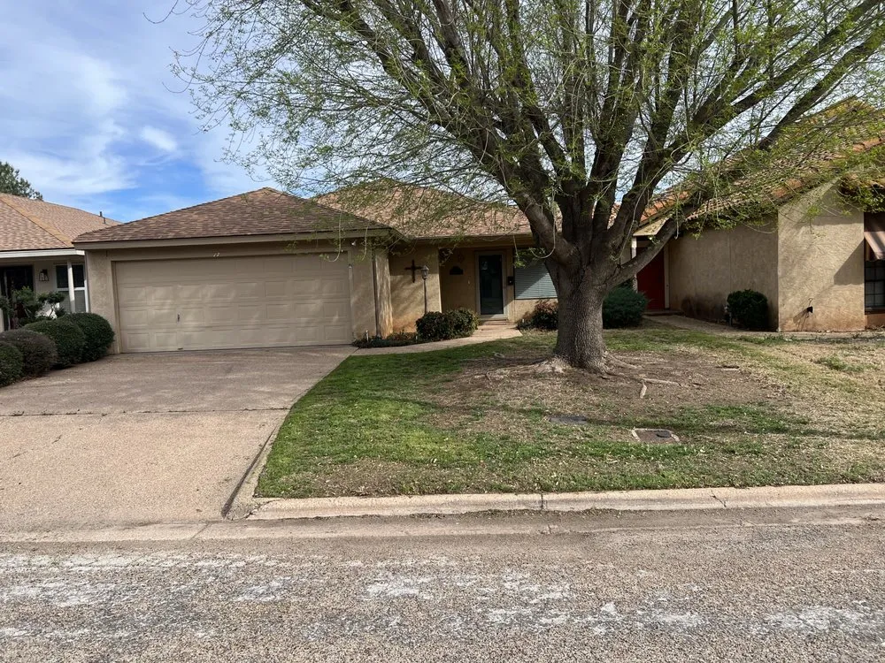 Local lawn care service near you in Abilene, TX by Johnny Bunch’s Lawn Care Service