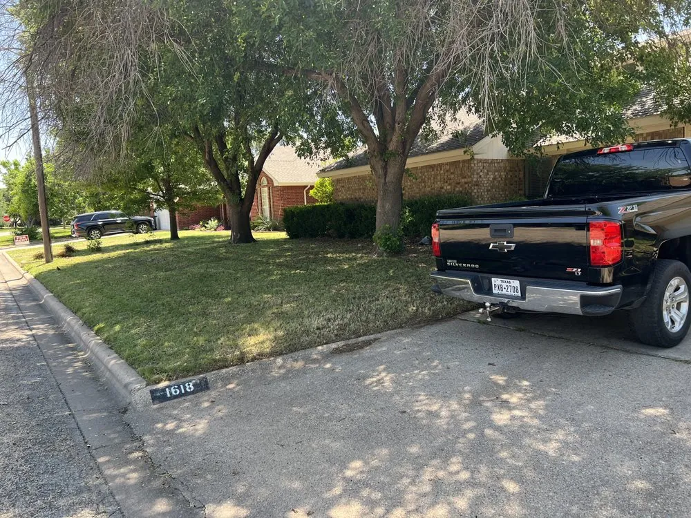 Top-rated garden landscaping for beautiful yards in Abilene, TX by Johnny Bunch’s Lawn Care Service