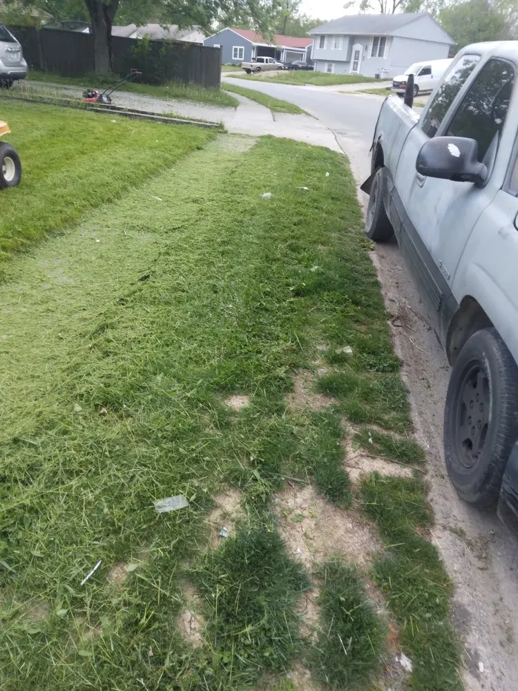 Affordable yard maintenance experts serving Indianapolis, IN - Johnny Onthespot Landscaping Services