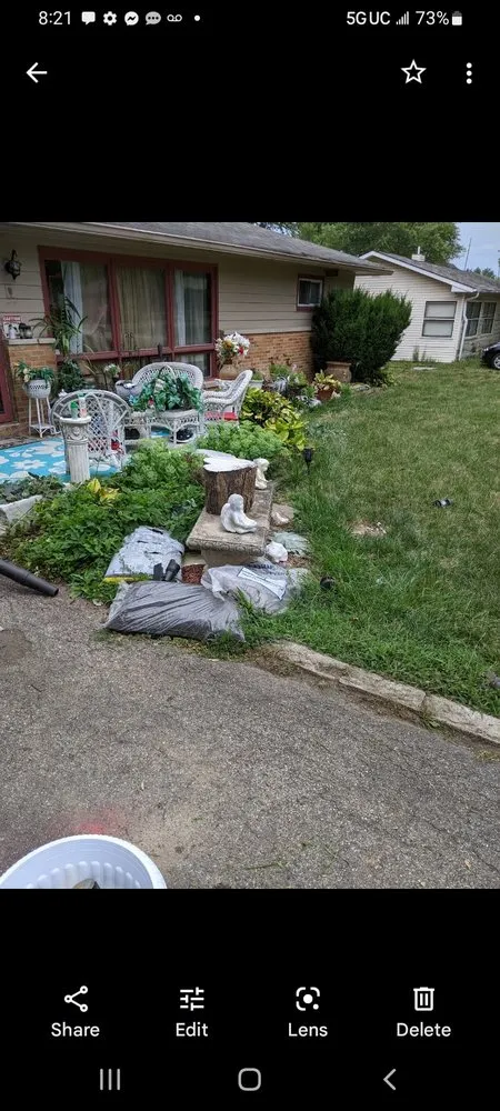 Affordable yard maintenance in Indianapolis, IN - Johnny Onthespot Landscaping Services