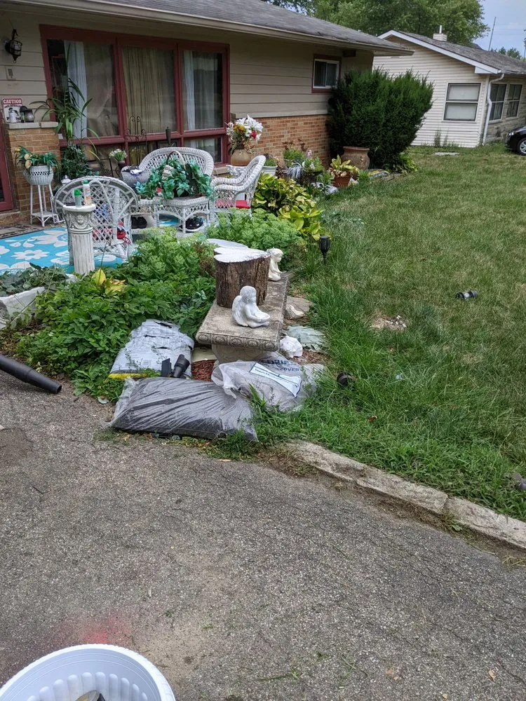 Custom outdoor landscaping experts serving Indianapolis, IN - Johnny Onthespot Landscaping Services