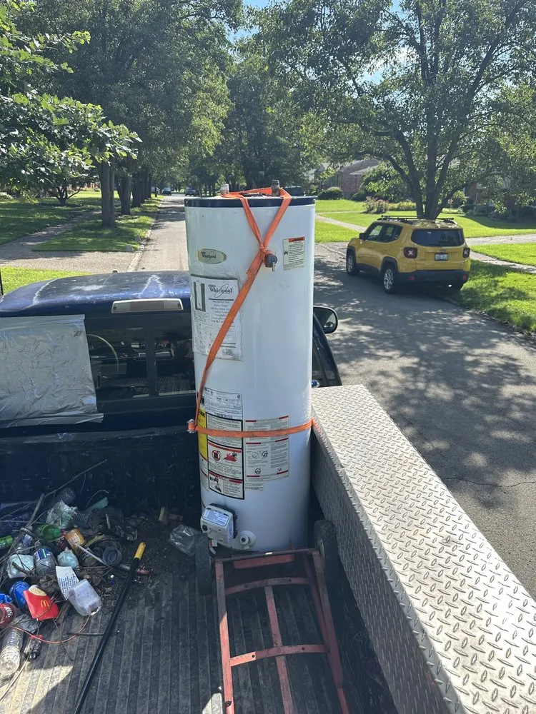 Expert yard maintenance in Louisville, KY - Johnnyboyz Handyman And Lawn Care