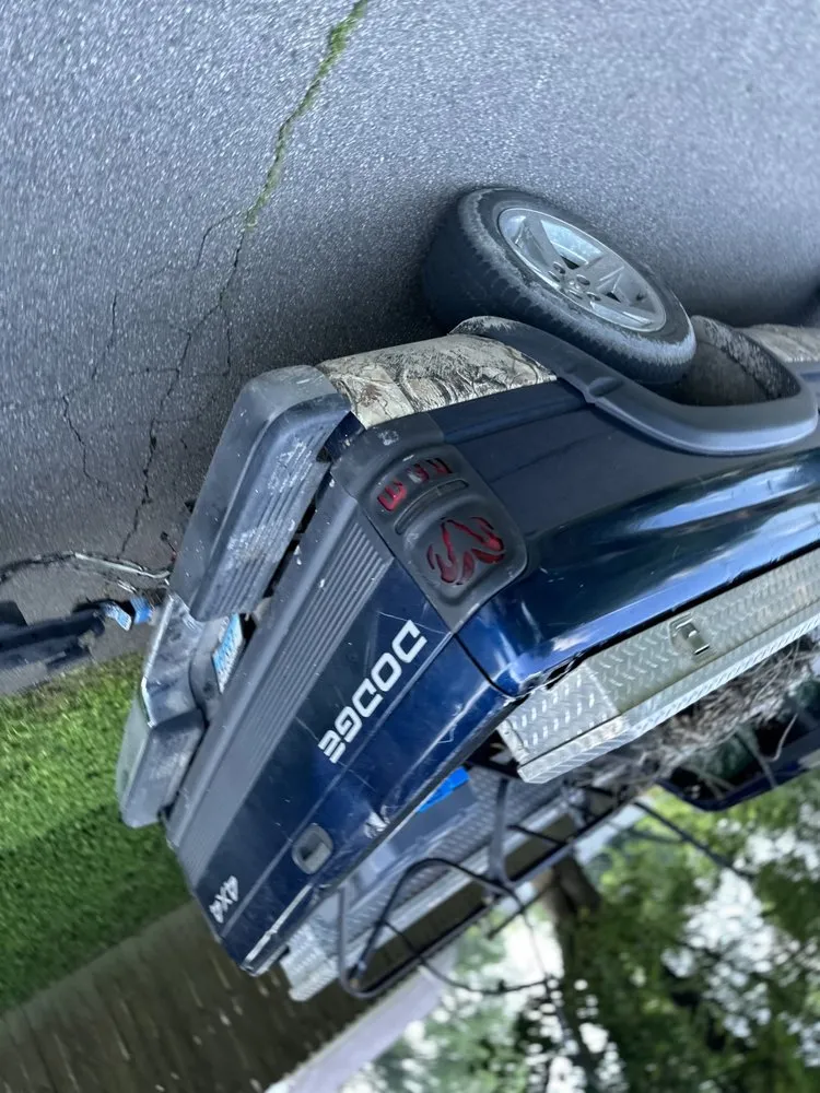 Affordable yard cleanup service experts serving Louisville, KY - Johnnyboyz Handyman And Lawn Care