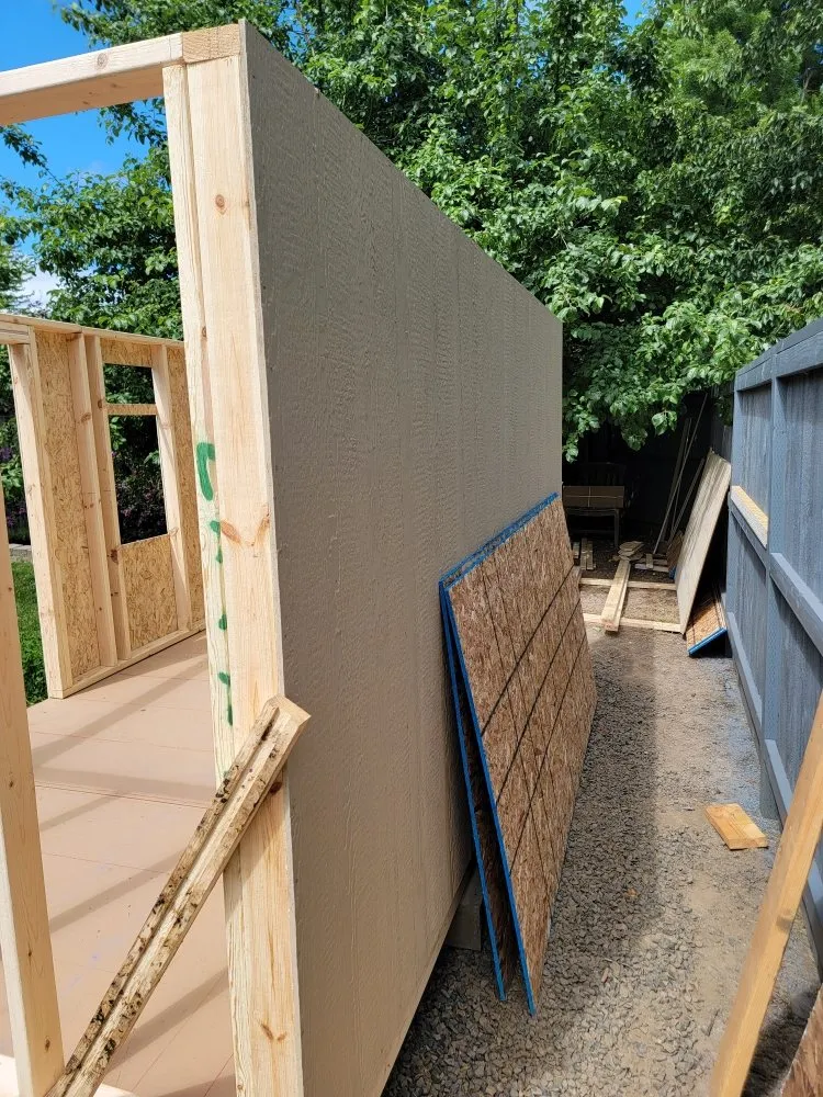 Professional yard maintenance in Mcminnville, OR - Johnny's Handyman And Lawn Maintenance Services