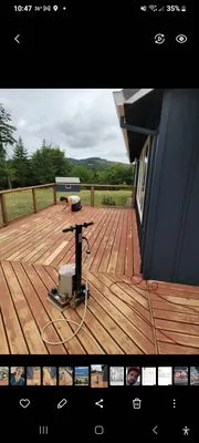 Johnny's Handyman And Lawn Maintenance Services Logo