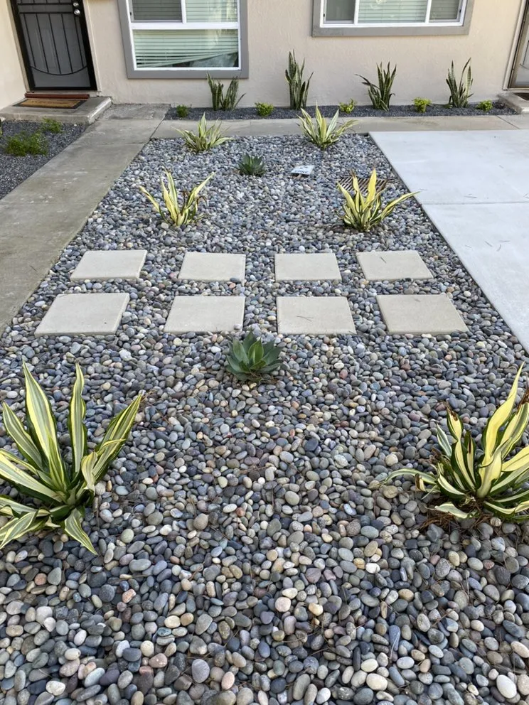 Reliable yard cleanup service with custom design in Spring Valley, CA by Johnny's Landscape & Maintenance