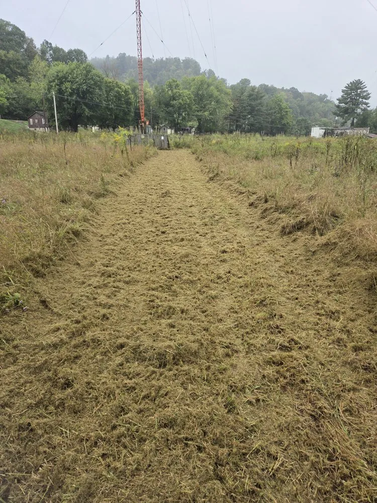 Custom landscape installation experts serving Huntington, WV - Johnny's Lawn Care and Fencing