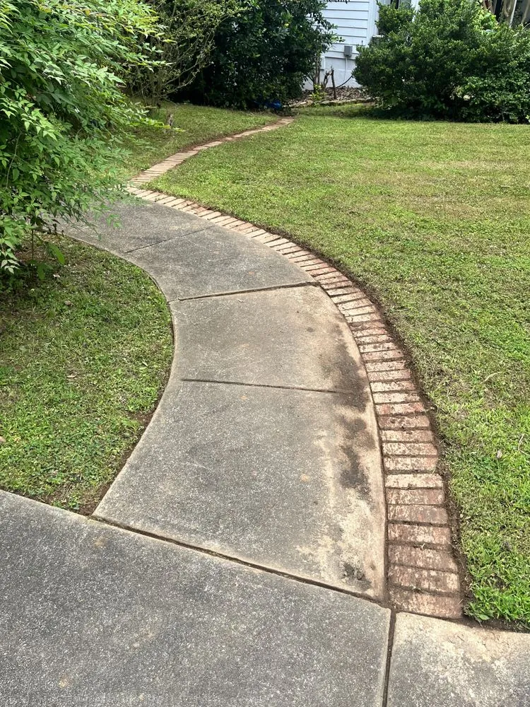 Affordable landscaping services experts serving Johns Creek, GA - Johns Creek Lawn Care