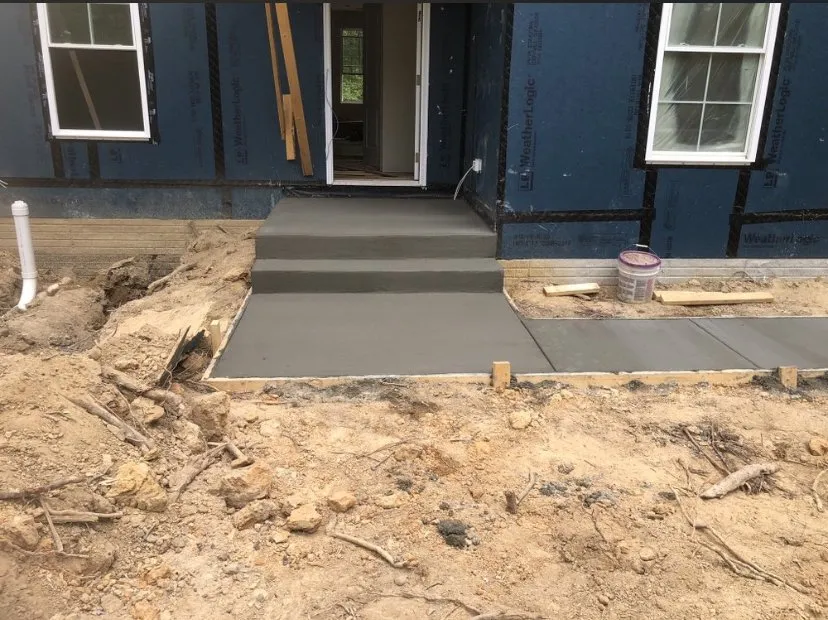 Professional yard maintenance in Ruther Glen, VA - John's Landscaping